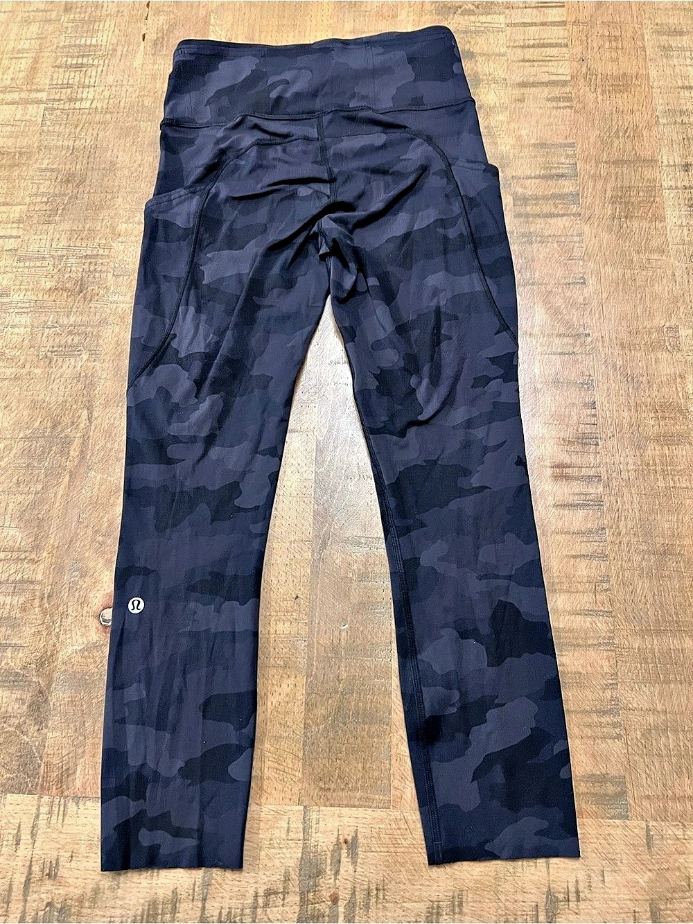 lululemon InStill High-Rise Tight 25" Camo Leggings Black size 4